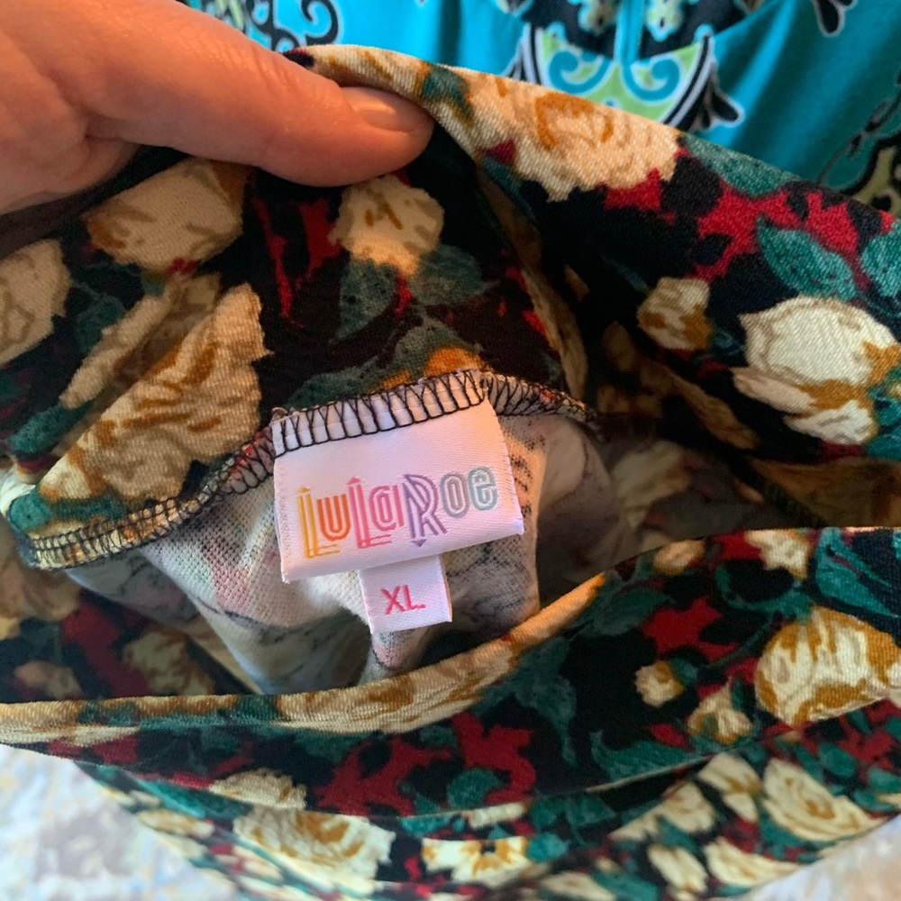 LuLaRoe Cassie skirt